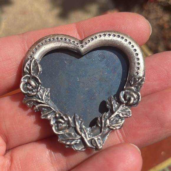 Pewter Photo Frame Pin - Picture 4 of 5